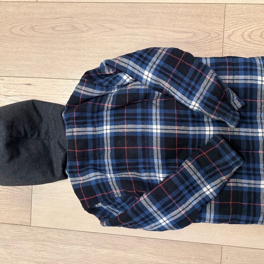 Old Navy Kids Plaid Hoodie in Blue and Black Size 6/7 - Picture 2 of 3
